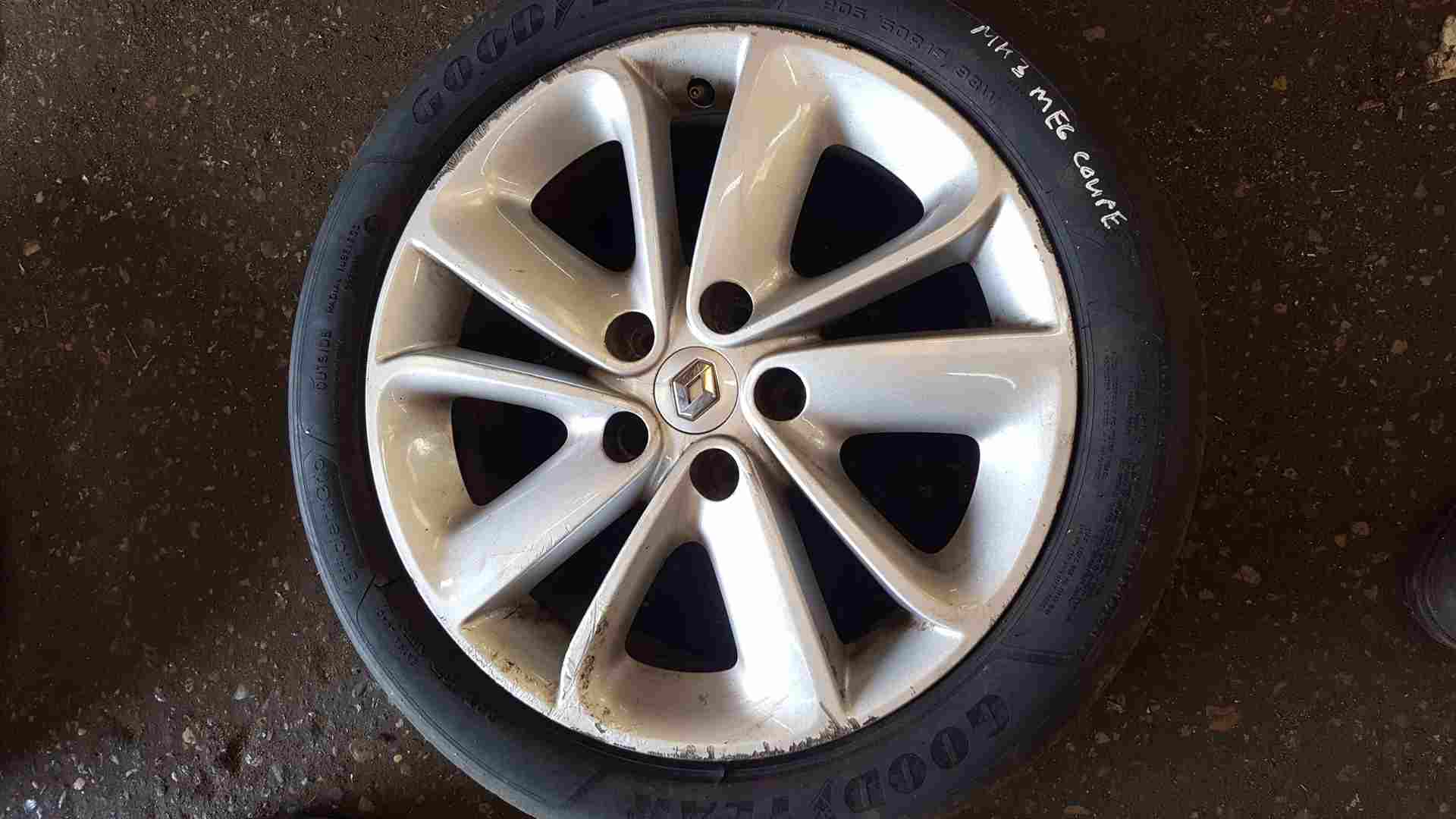 Thumb 3 Renault Megane MK3 2008-2014 Pragna Alloy Wheel 17Inch 3/5 403001189R