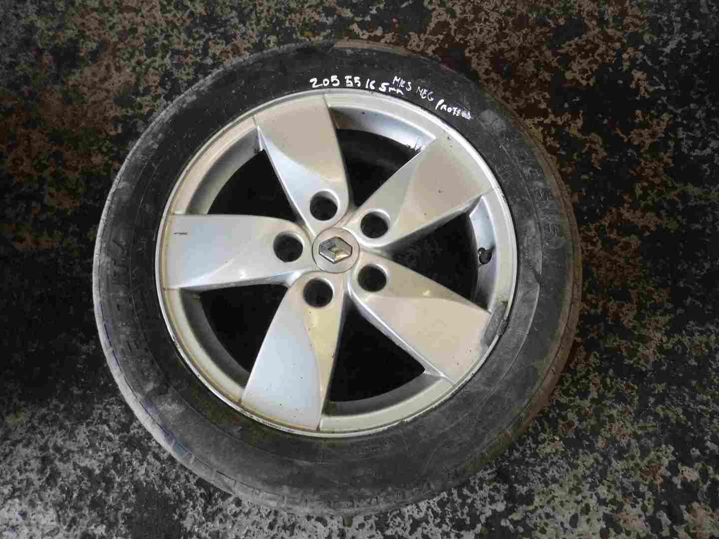 Renault Megane MK3 2008-2014 Proteus Alloy Wheel + Tyre 205 55 16inch 5mm Tread