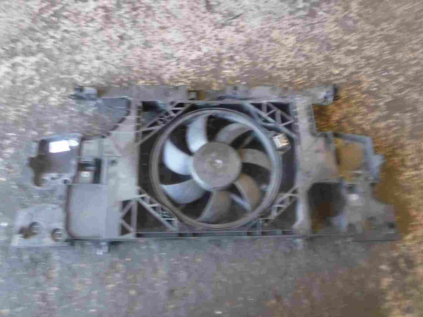 Renault Megane Coupe MK3 2008-2014 2.0 D Radiator Cooling Fan Support Slam Panel