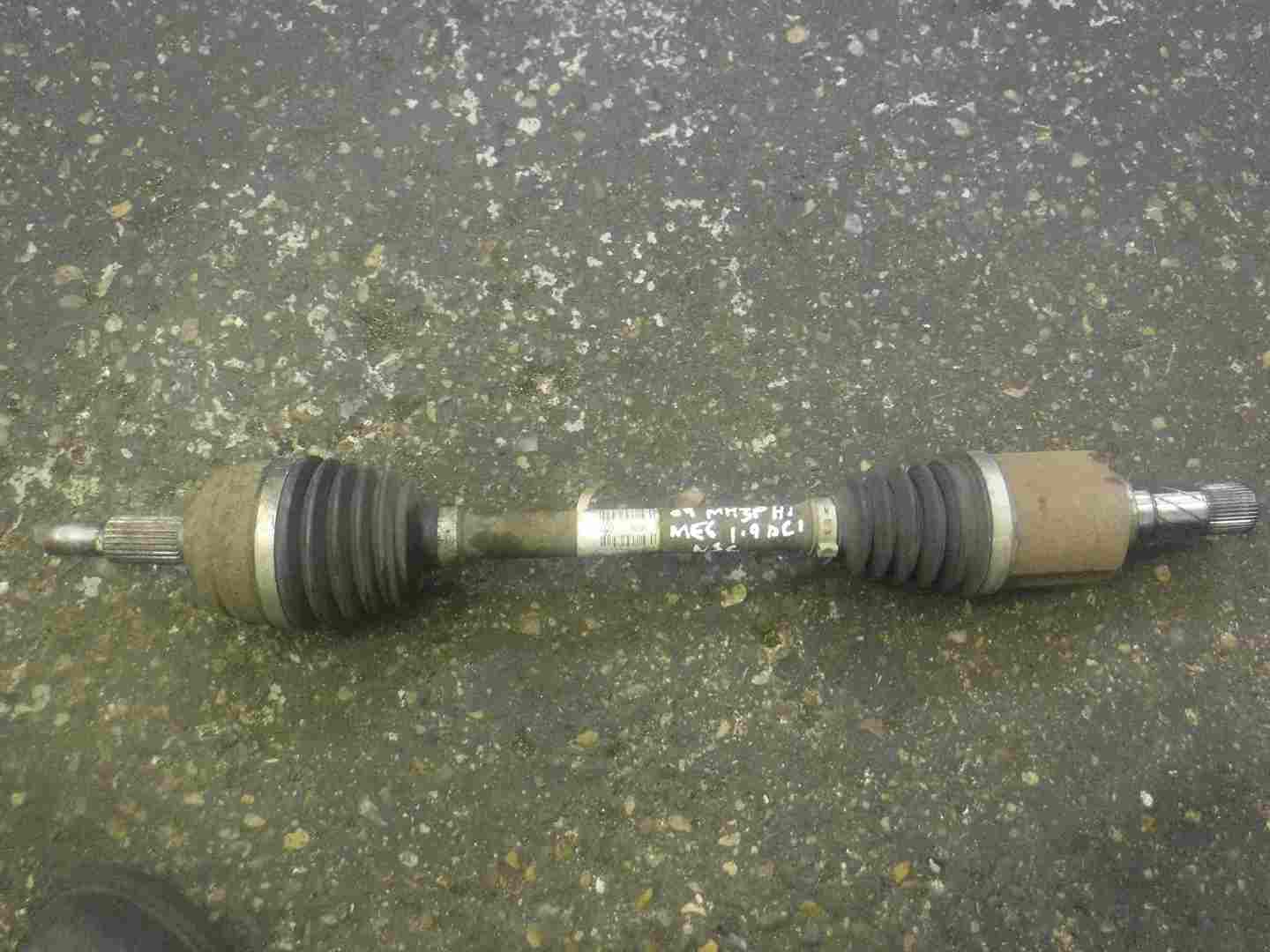 Renault Megane MK3 2008-2016 1.9 dCi Passenger NSF Front Driveshaft