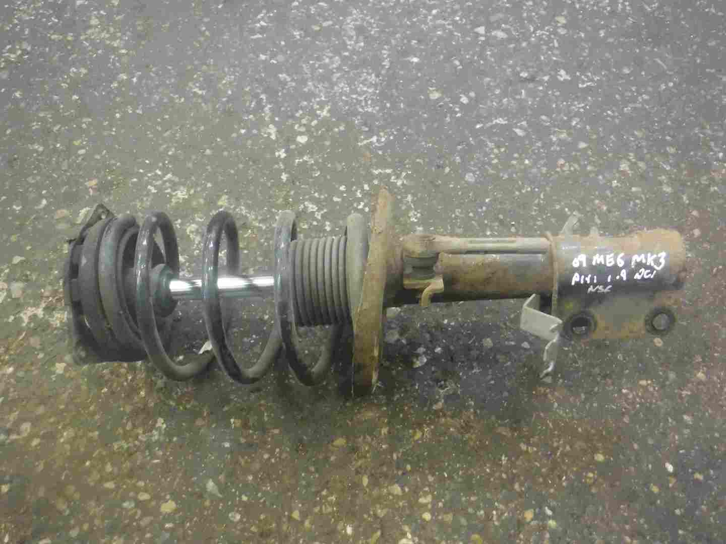 Renault Megane MK3 2008-2016 1.9 dCi Passenger NSF Front Spring Strut Leg