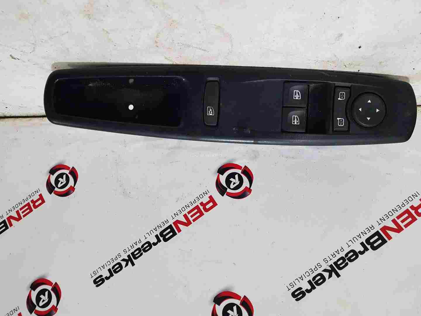 Thumb 5 Renault Megane MK3 2008-2016 Drivers OSF Front Electric Window Switch Controls