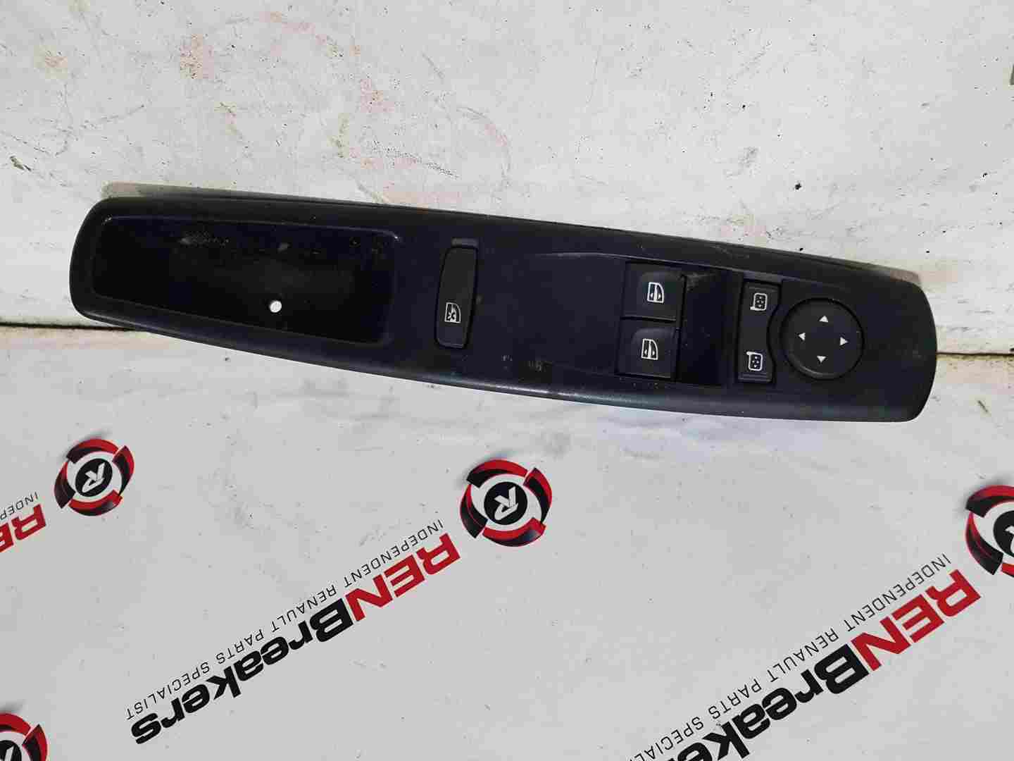 Thumb 6 Renault Megane MK3 2008-2016 Drivers OSF Front Electric Window Switch Controls