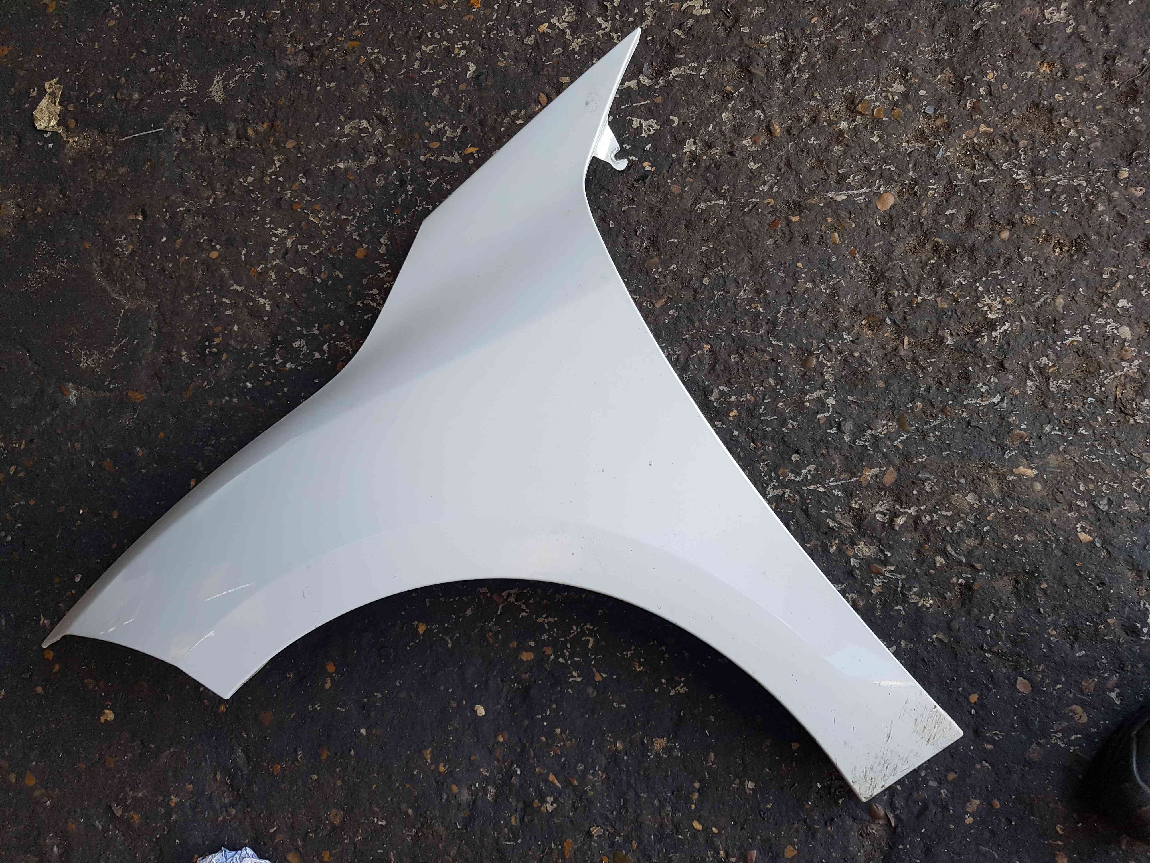 Renault Megane MK3 Convertible 2008-2010 Passenger NSF Front Wing Tednc