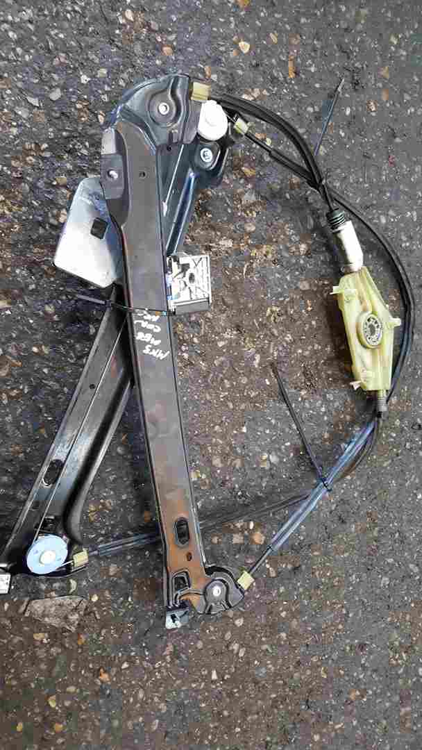 Thumb 10 Renault Megane MK3 Convertible 2008-2014 Passenger NSF Front Window Regulator