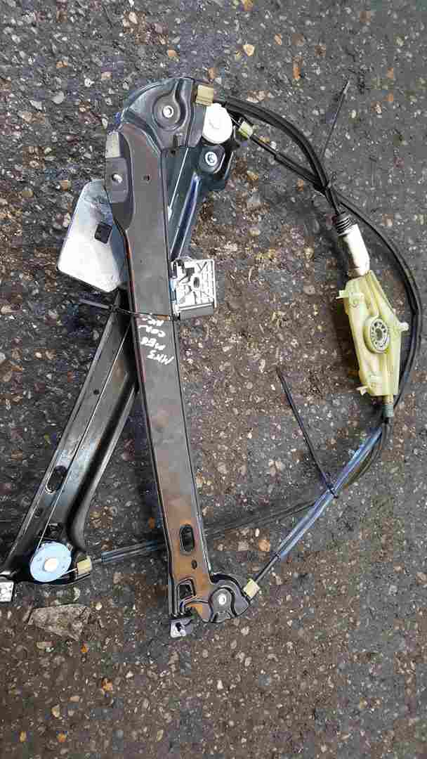 Thumb 8 Renault Megane MK3 Convertible 2008-2014 Passenger NSF Front Window Regulator