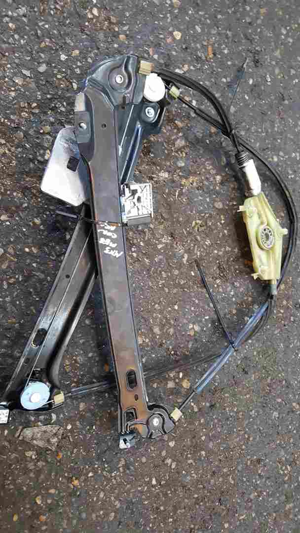 Thumb 11 Renault Megane MK3 Convertible 2008-2014 Passenger NSF Front Window Regulator