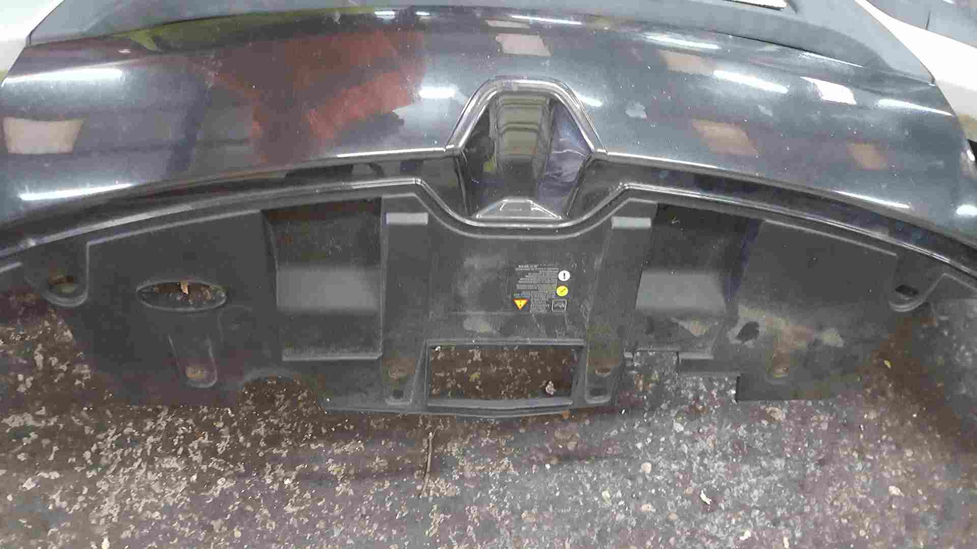 Thumb 8 Renault Megane MK3 Coupe 2008-2012 Front Bumper Black 676 Silver Trim FOG Lights
