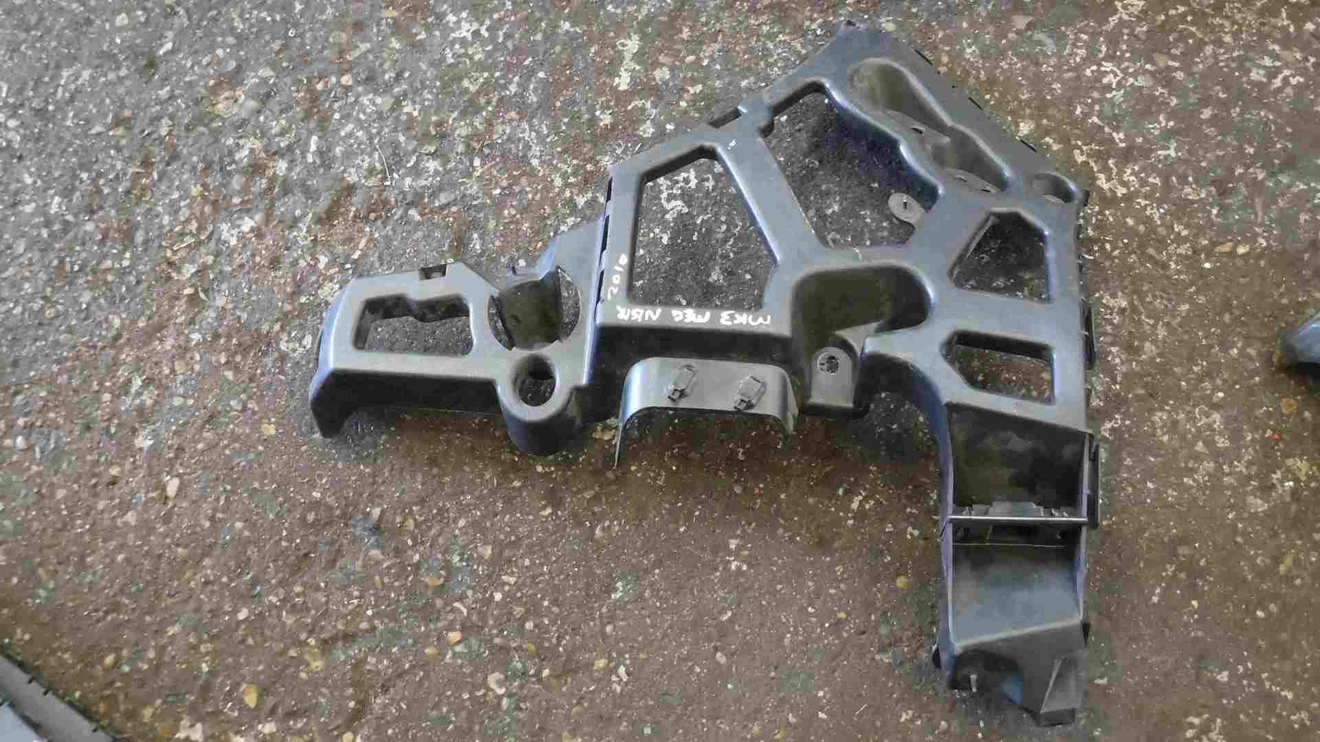 Renault Megane MK3 Hatchback 2008-2010 Passenger NSR Rear Bumper Bracket Support