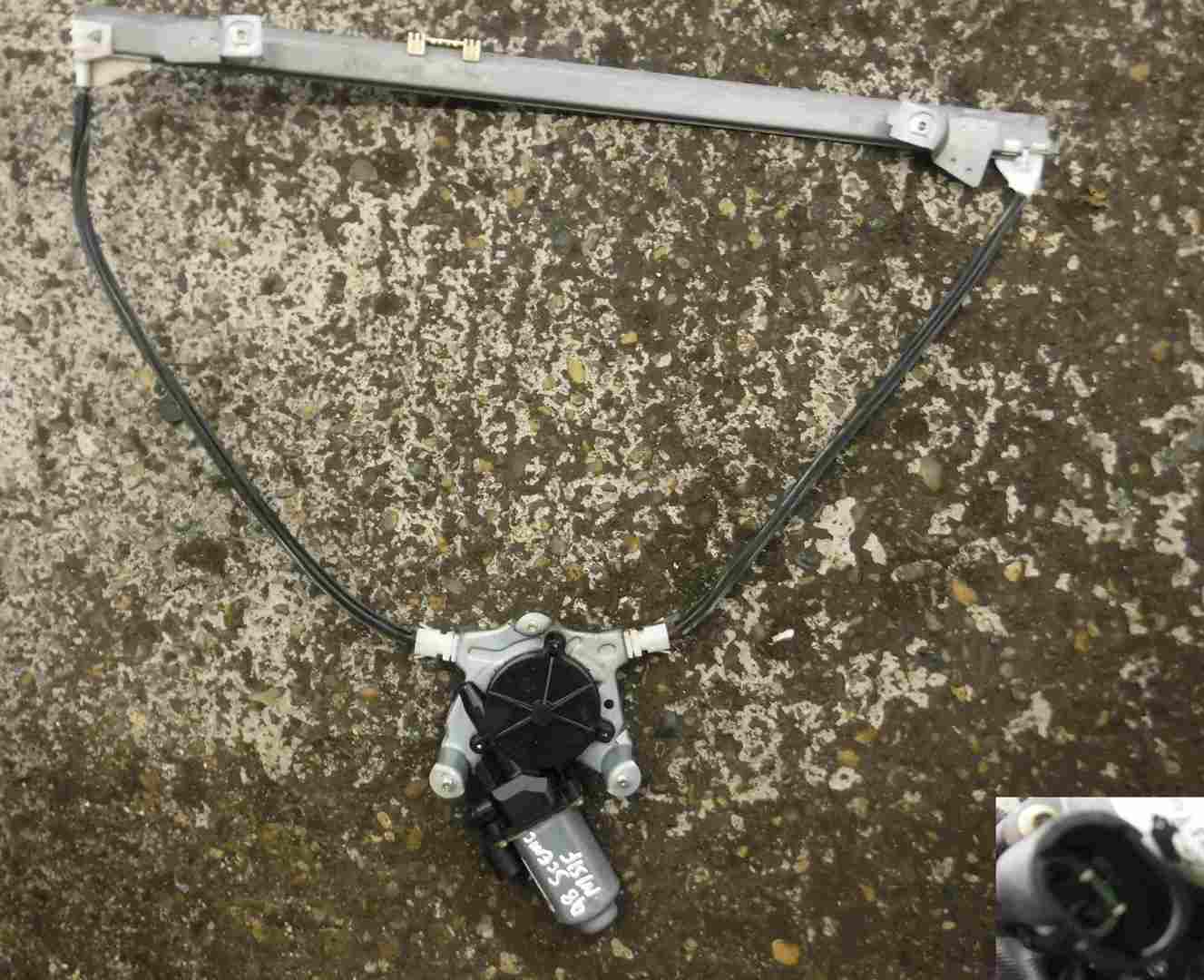 Renault Megane Scenic 1997-1999 Passenger NSF Front Window Motor + Regulator