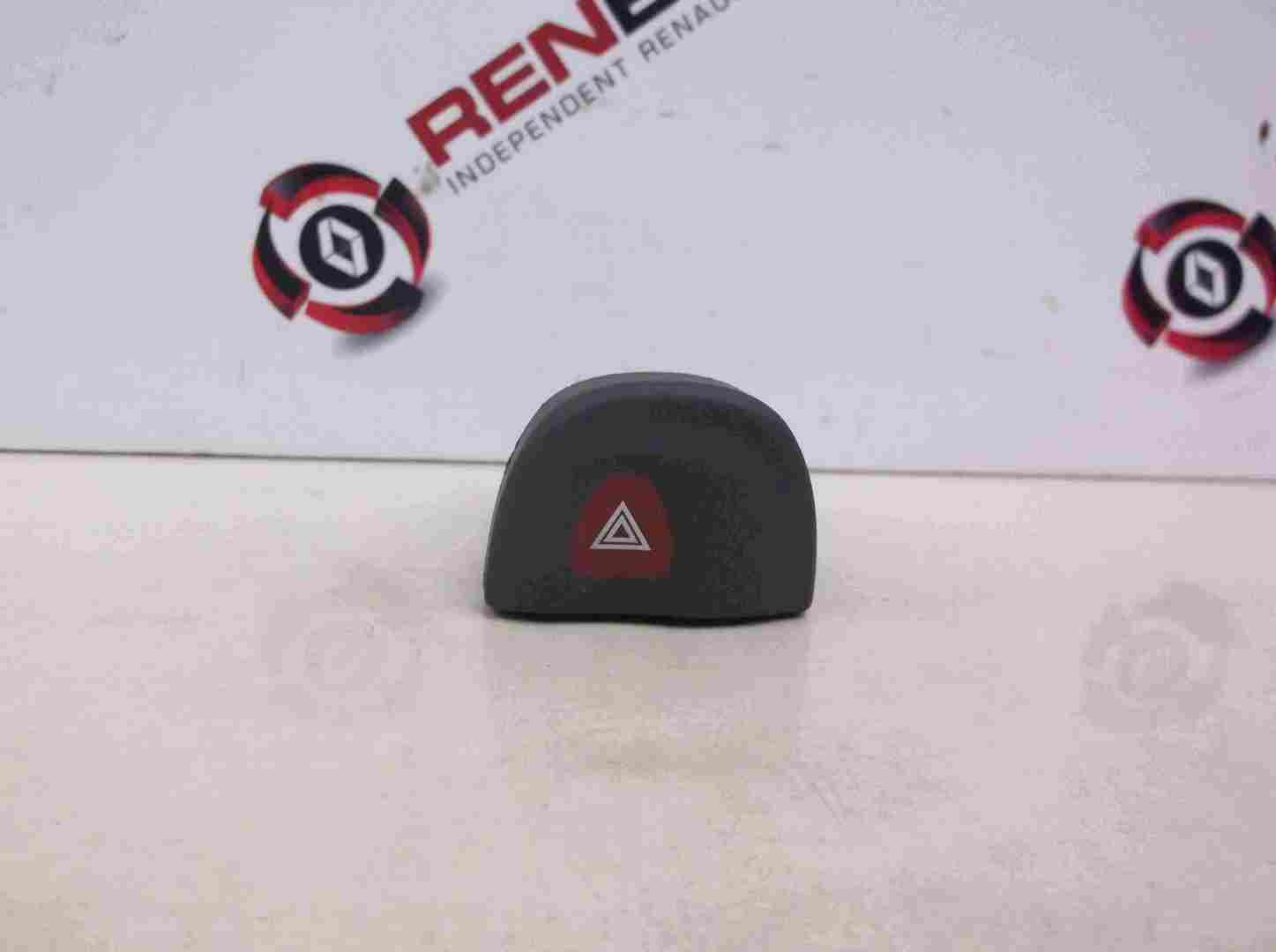 Renault Megane   Scenic 1999-2003 Hazard Warning Switch 435536 435867
