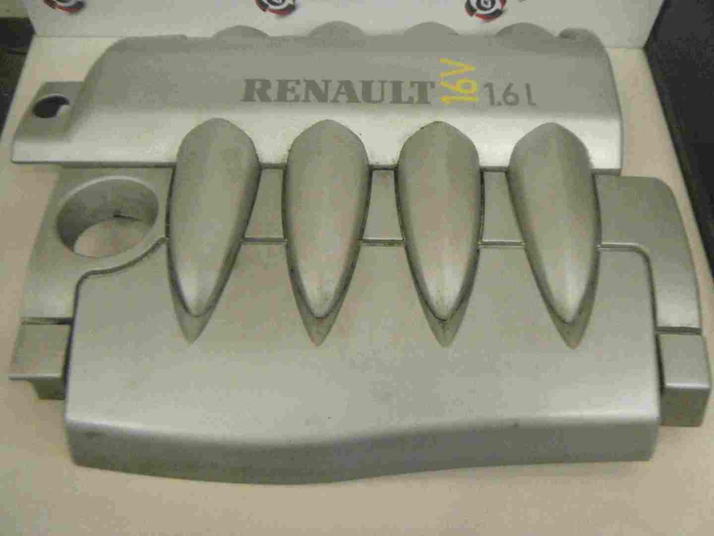 Renault Megane Scenic 2003-2009 1.6 16v Engine Cover Plastic Trim 8200287536