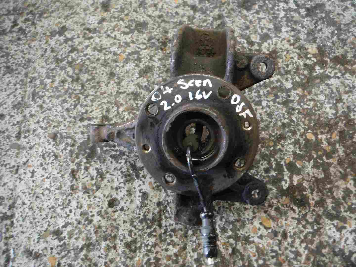 Renault Megane Scenic 2003-2009 2.0 16v Drivers OSF Front Wheel Hub + ABS Sensor