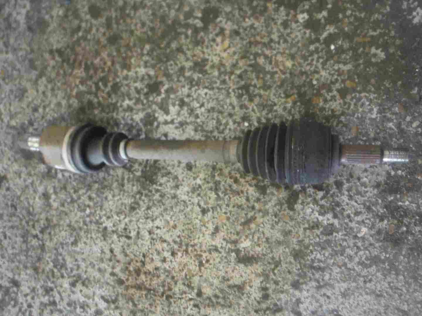 Renault Megane Scenic 2003-2009 2.0 16v Passenger NSF Front Driveshaft