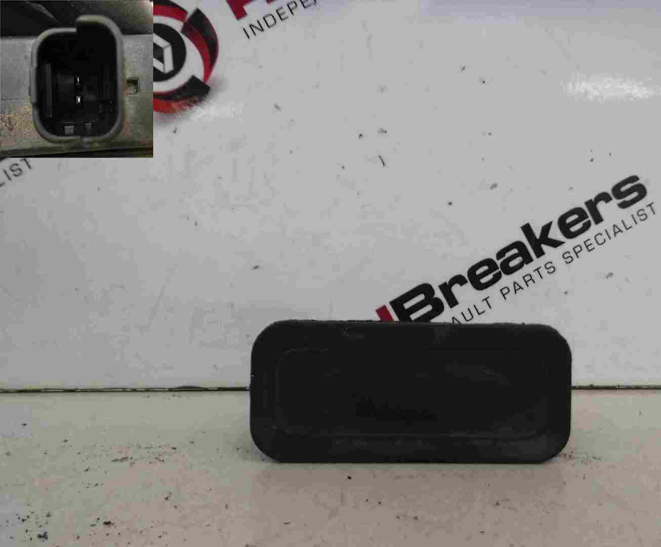 Renault Megane + Scenic 2003-2009 Boot Tailgate Button Switch 8200076258