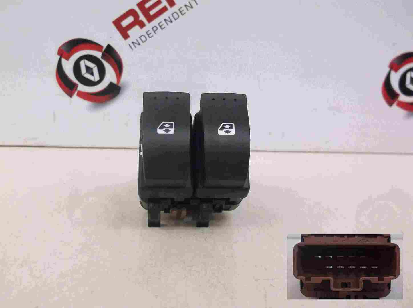 Renault Megane Scenic 2003-2009 Drivers Front OSF Electric Window Switch