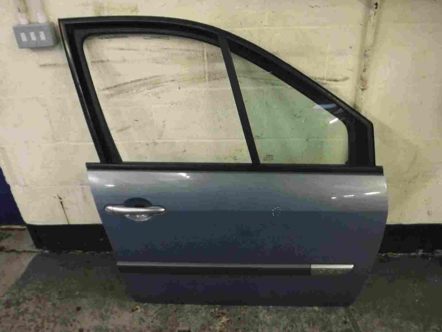 Renault Megane Scenic 2003-2009 Drivers OSF Front Door Blue Purple TED47