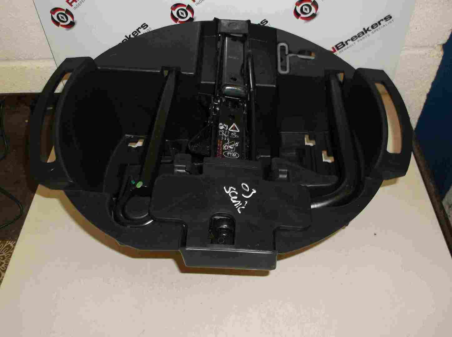 Renault Megane Scenic 2003-2009 Jack Set Kit Wheel Brace 8200233704