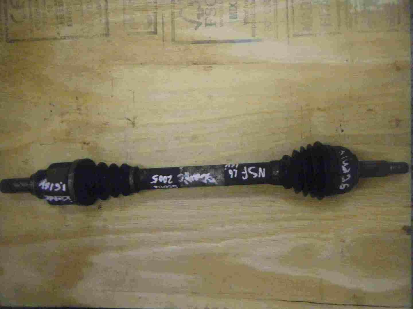 Renault Megane Scenic 2003-2009 Passenger NS 1.6 16v Driveshaft 8200376094