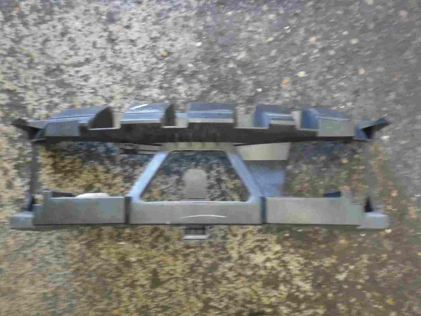 Renault Megane Scenic 2006-2009 Front Bumper Slam Panel Trim Front End