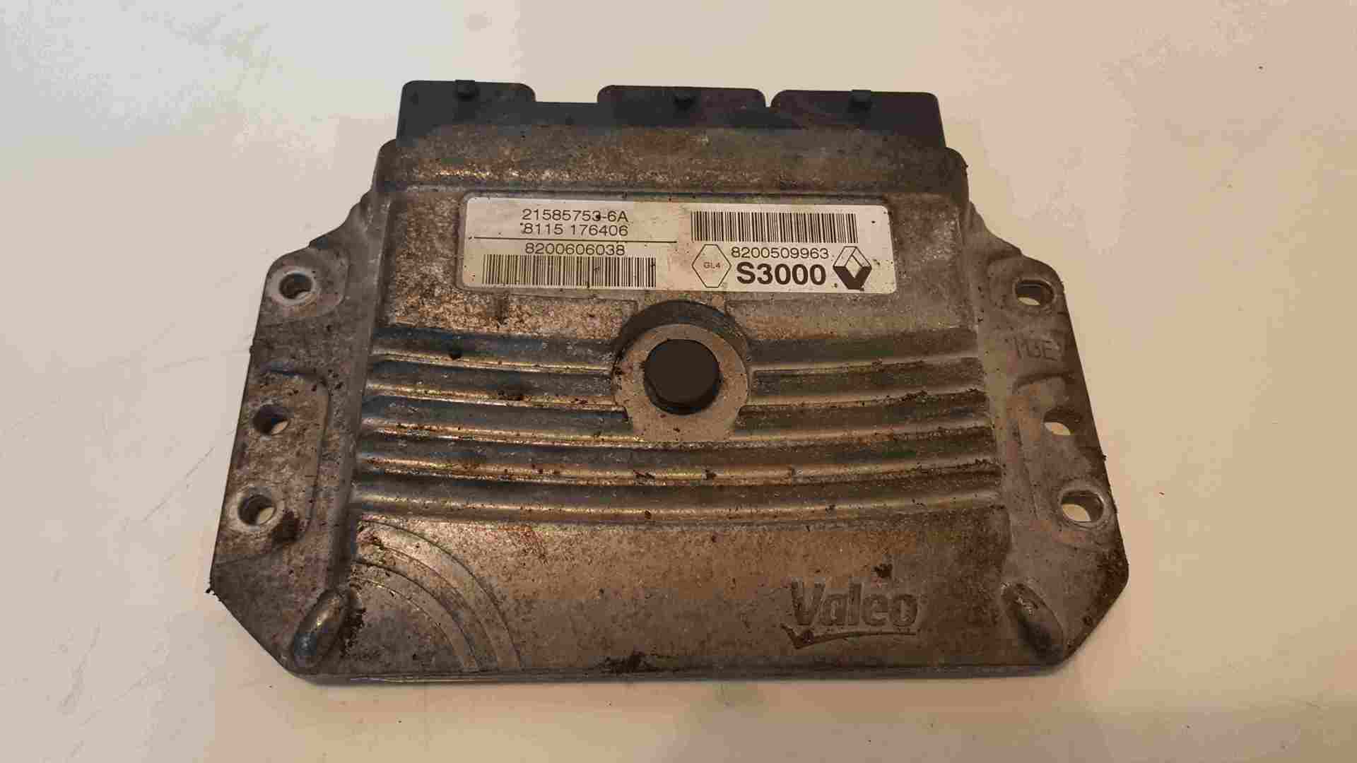 Renault Megane Sport MK2 2002-2008 Engine Control Unit ECU 8200606038 8200509963