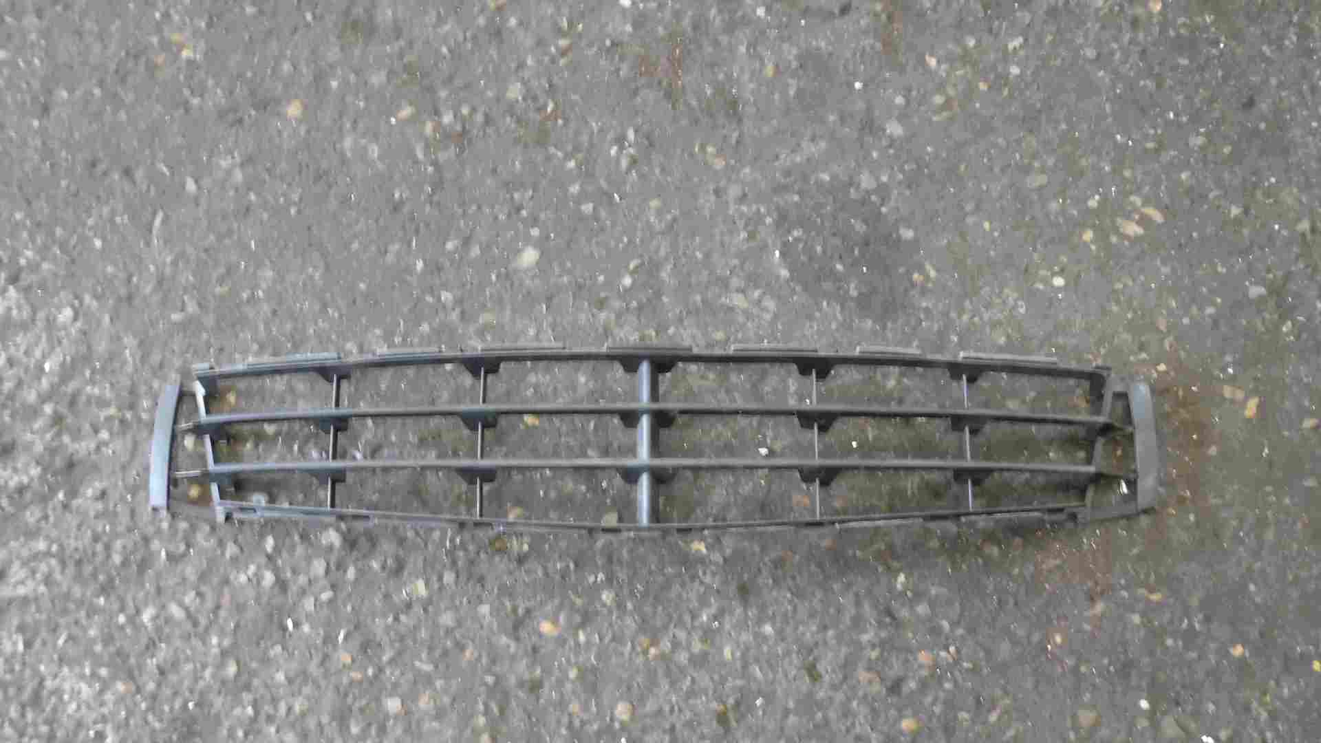 Renault Modus 2004-2008 Bumper Bottom Insert Grill Grille 8200259259