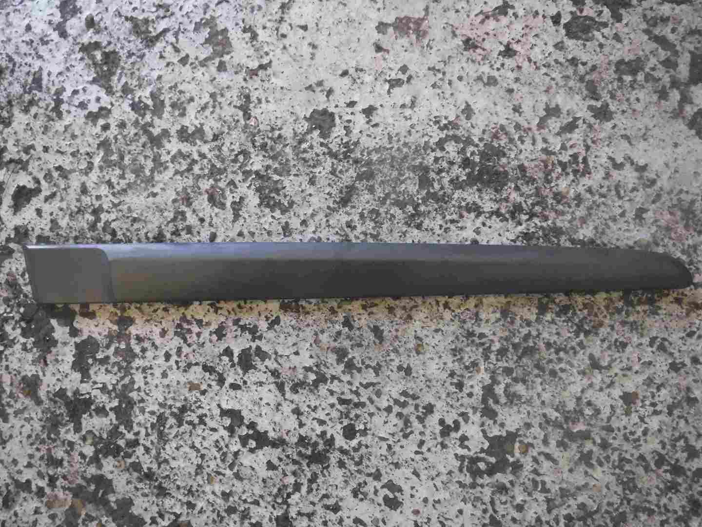 Renault Modus 2004-2008 Drivers OSR Rear Door Moulding Trim 8200213817