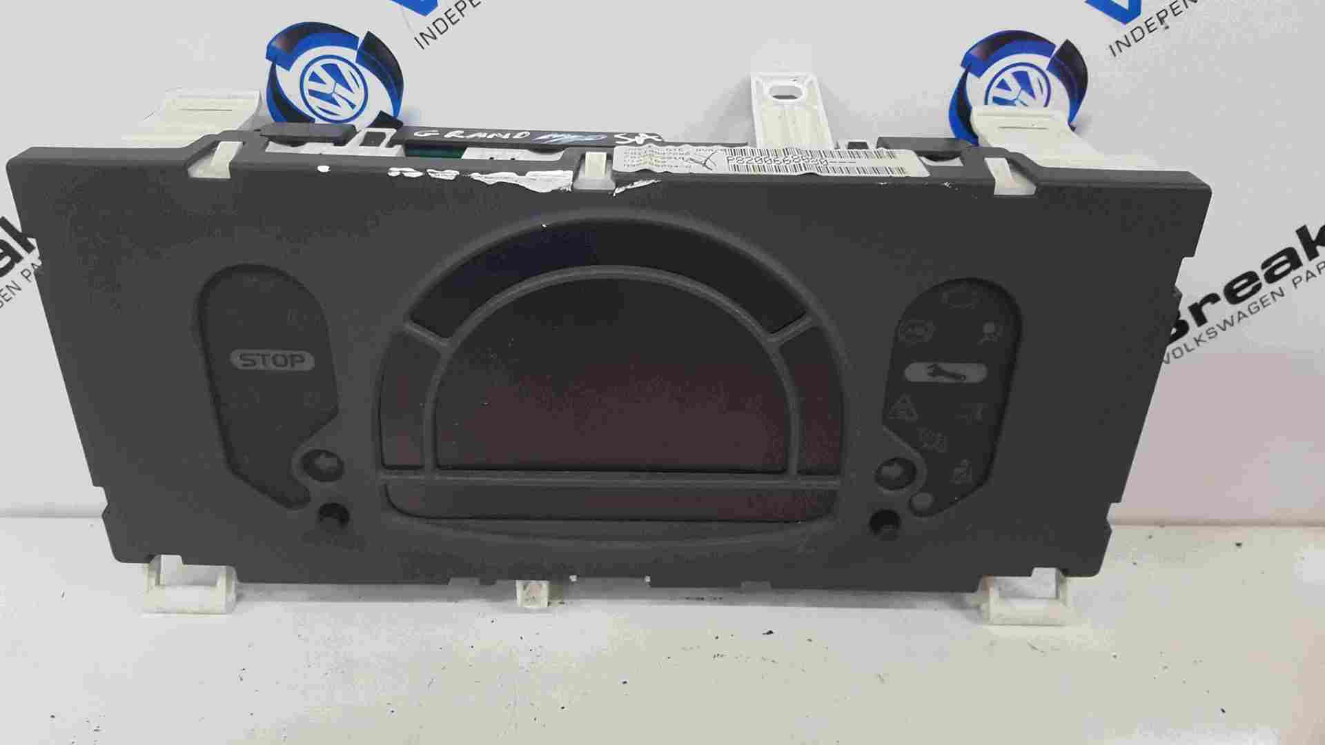Thumb 2 Renault Modus 2004-2008 Instrument Panel Dials Clocks 8200668080
