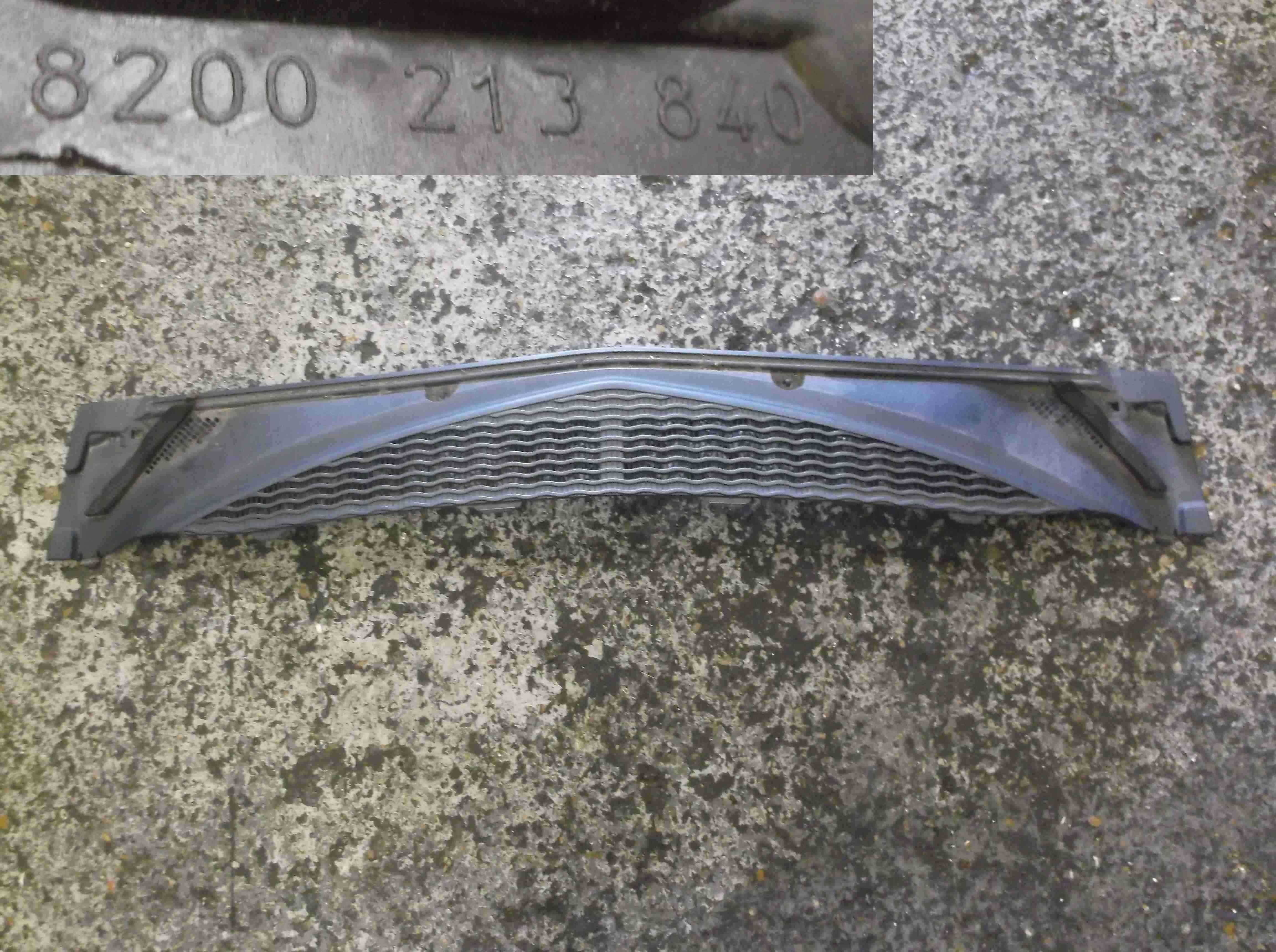 Renault Modus 2004-2008 Scuttle Panel Plastic Trim Air Vent 8200213840