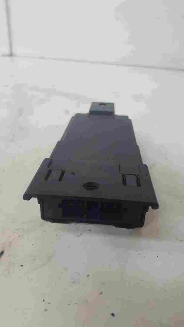Renault Safrane 1996-2000 Black Relay 7700411324