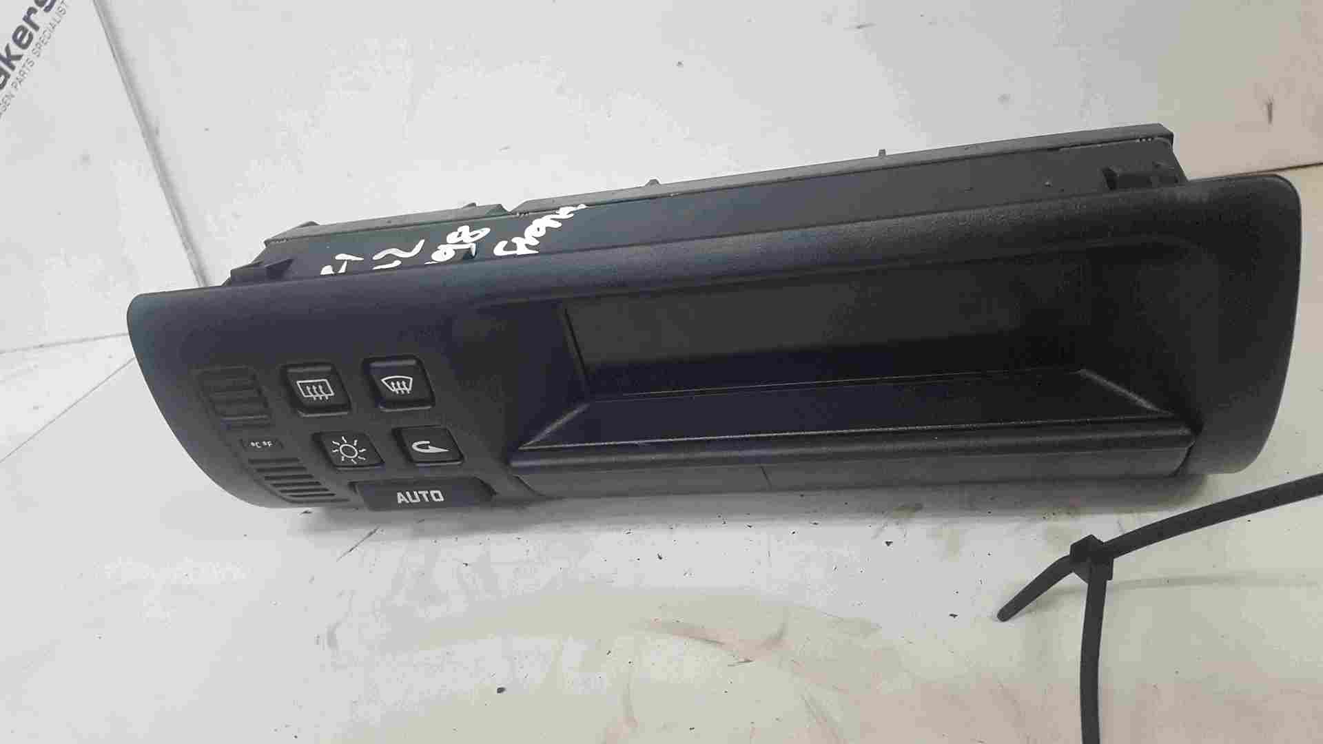 Renault Safrane 1996-2000 Climatre Control Heater Controls Panel 7700839685