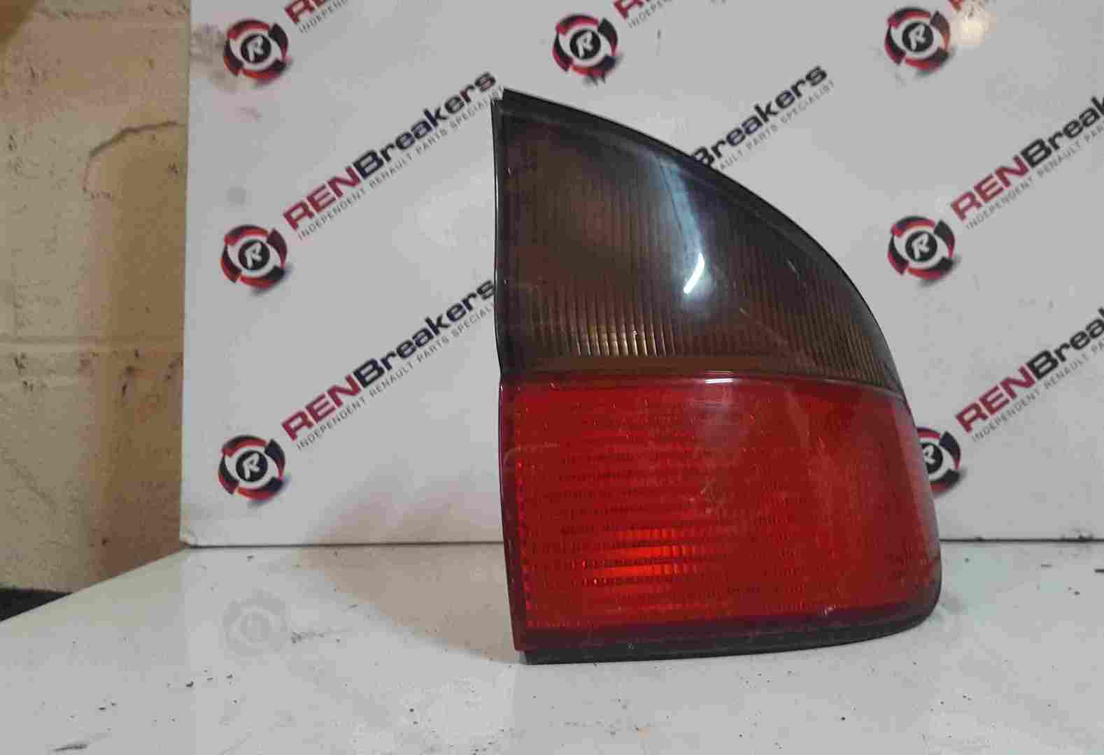 Thumb 2 Renault Safrane 1996-2000 Drivers OSR Rear Light