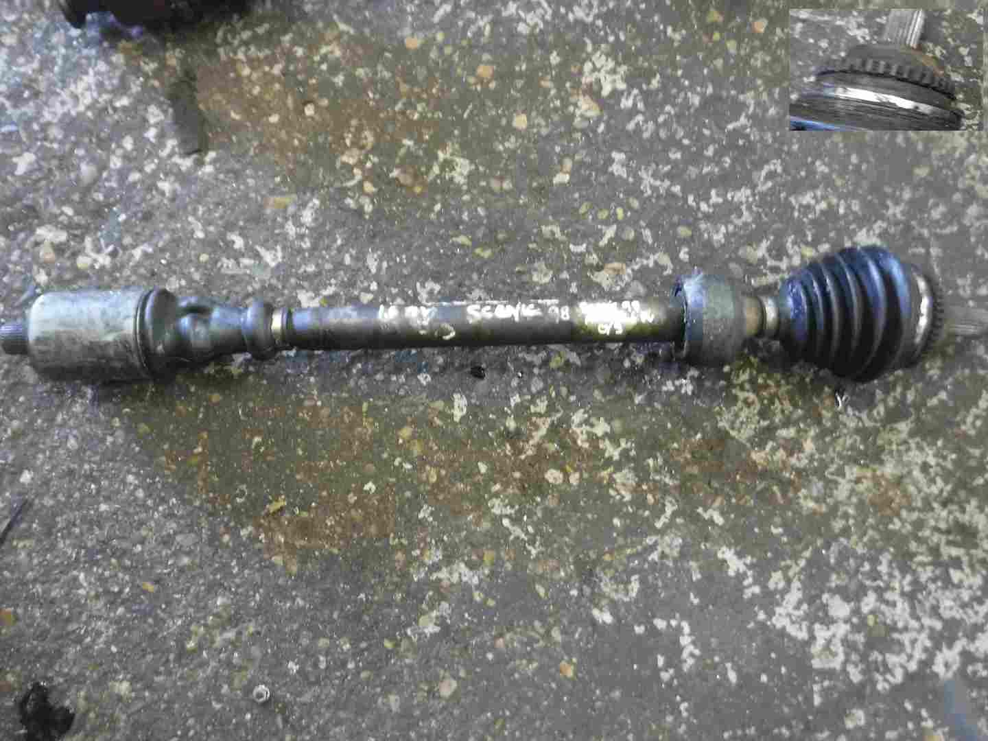 Renault Scenic 1997-1999 1.6 8v Drivers OSF Front Driveshaft Automatic ABS