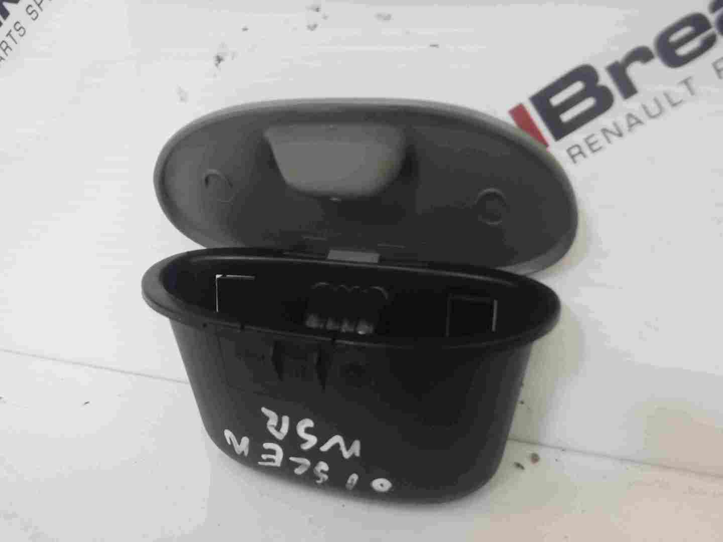 Renault Scenic 1999-2003 Passenger NSR Rear Door Ash Tray 7700822214