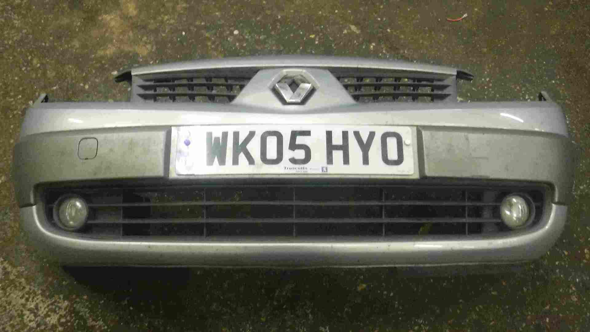 Renault Scenic 2003-2006 Front Bumper Silver TEA19