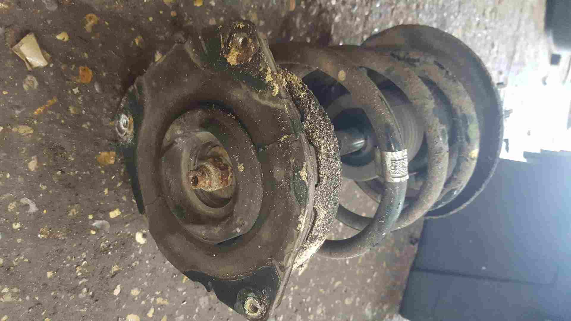 Thumb 2 Renault Scenic 2003-2009 1.9 DCI Drivers OSF Strut Spring Shock Suspension