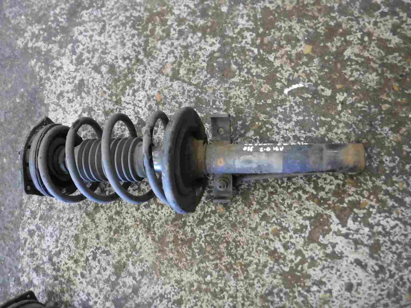 Renault Scenic 2003-2009 2.0 16v Drivers OSF Front Strut Spring Shock Suspension