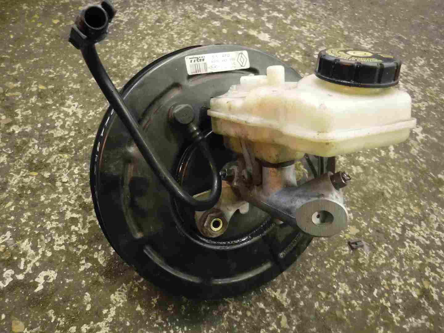 Renault Scenic 2003-2009 Brake Servo Unit 8200453735
