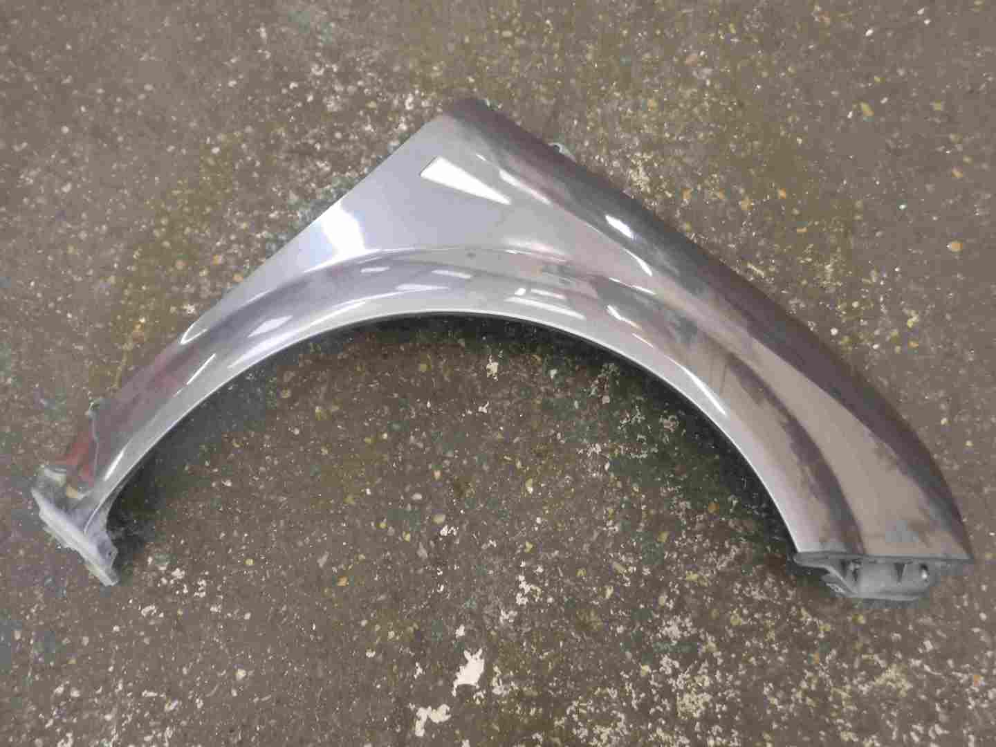 Renault Scenic 2003-2009 Drivers OS Wing Grey TEC68