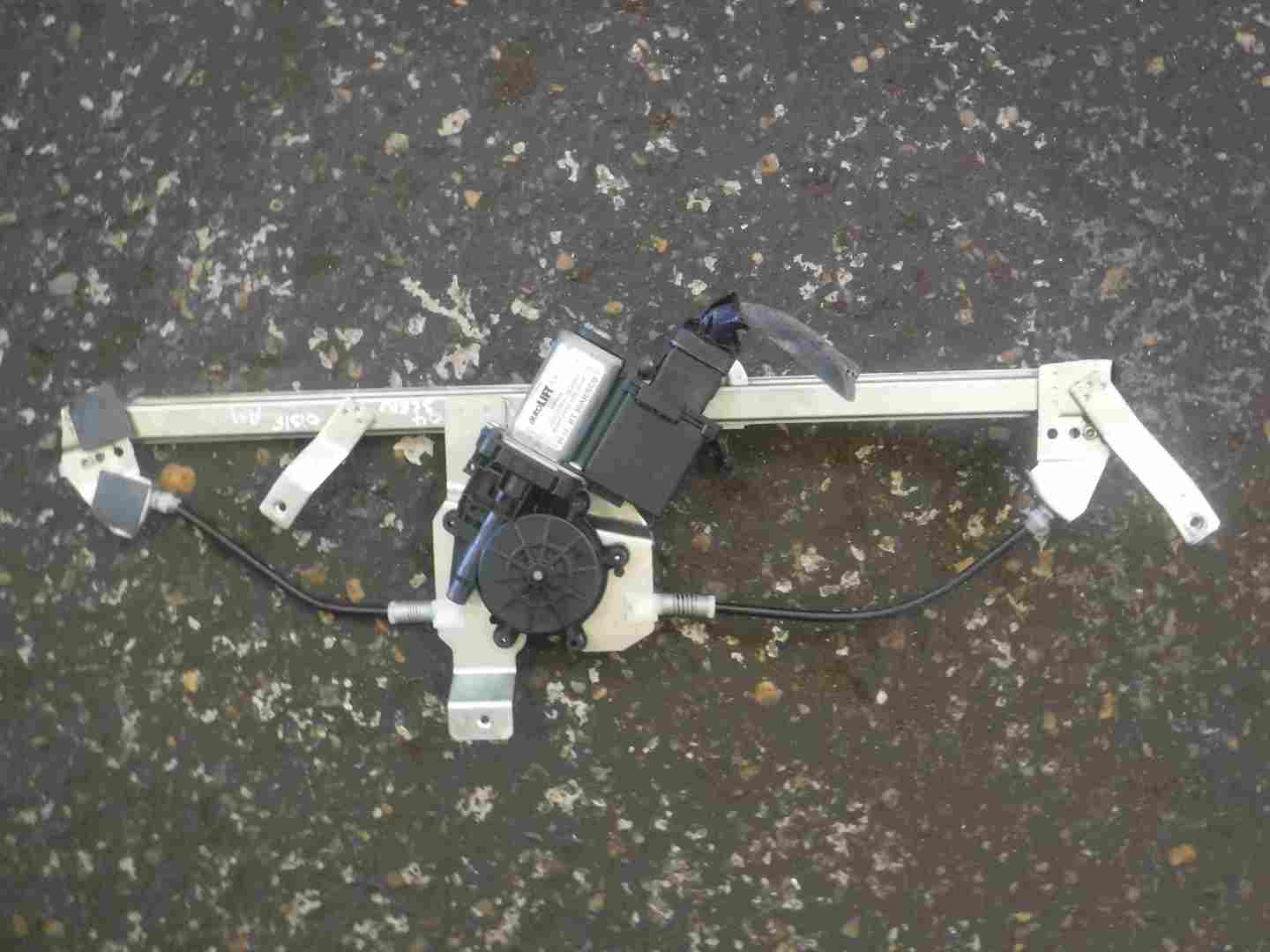 Renault Scenic 2003-2009 Drivers OSF Front Window Motor + Regulator AM