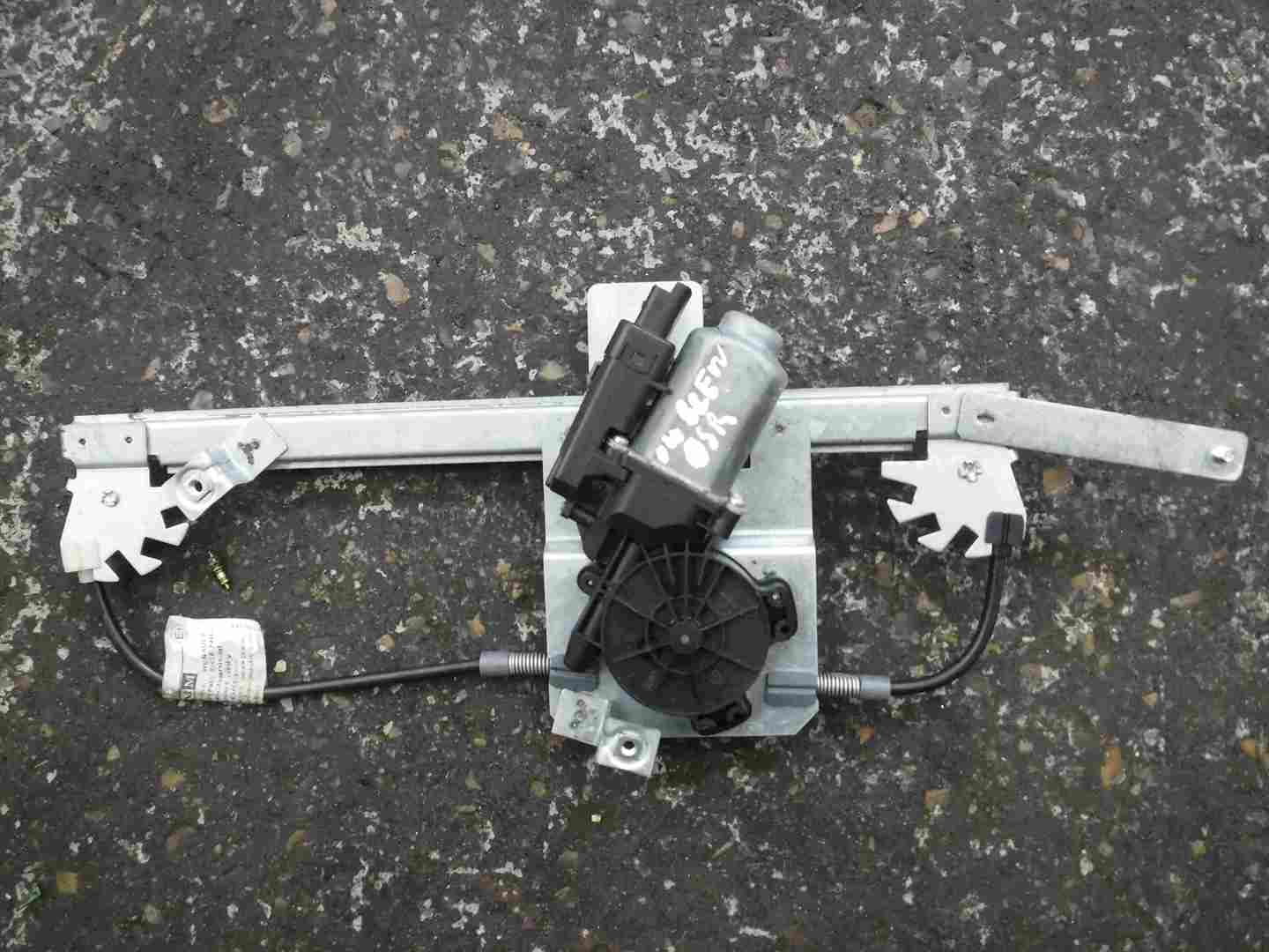 Renault Scenic 2003-2009 Drivers OSR Rear Window Motor Regulator AM