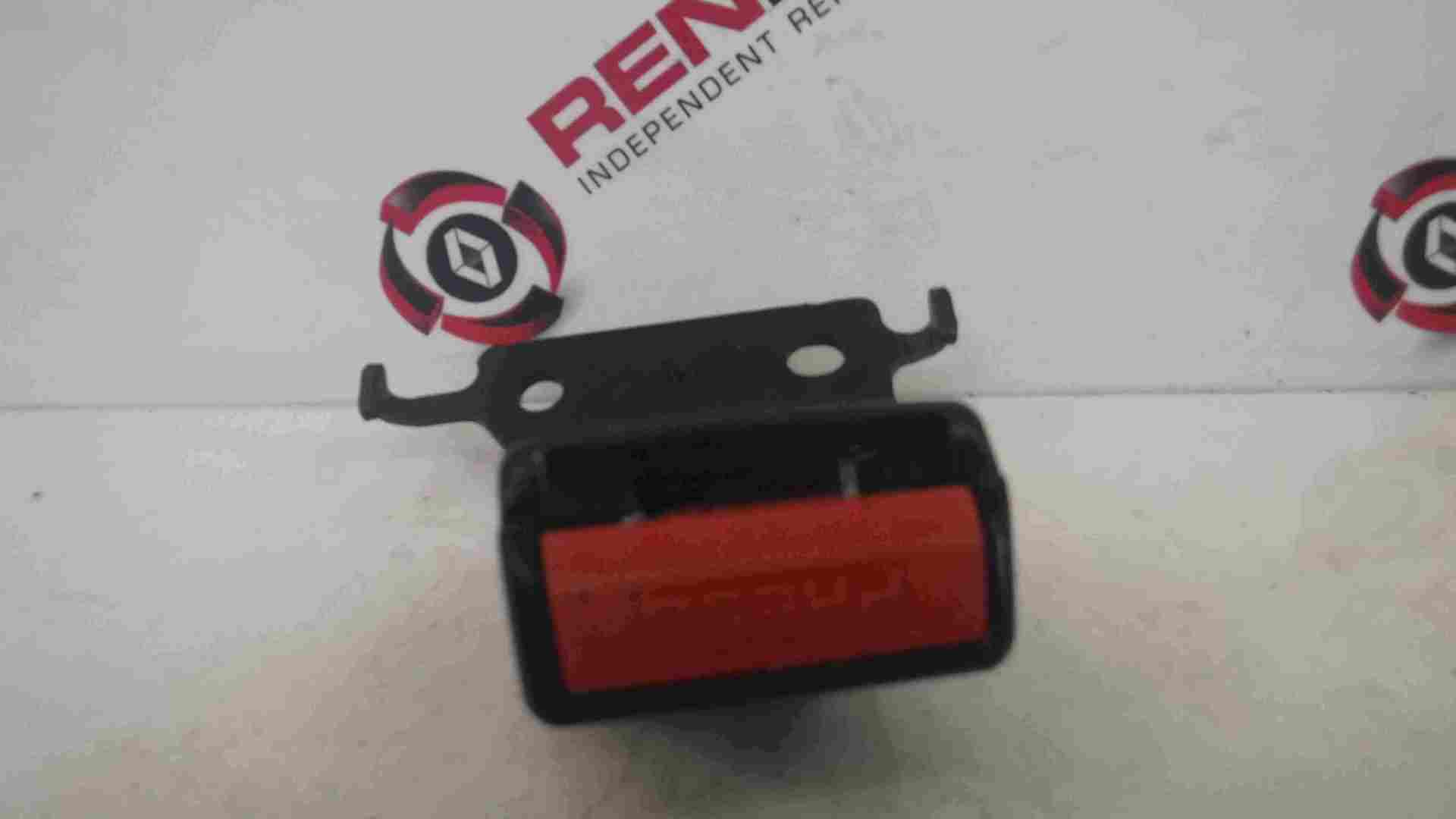 Renault Scenic 2003-2009 Middle Rear Seat Belt Buckle Anchor Clip