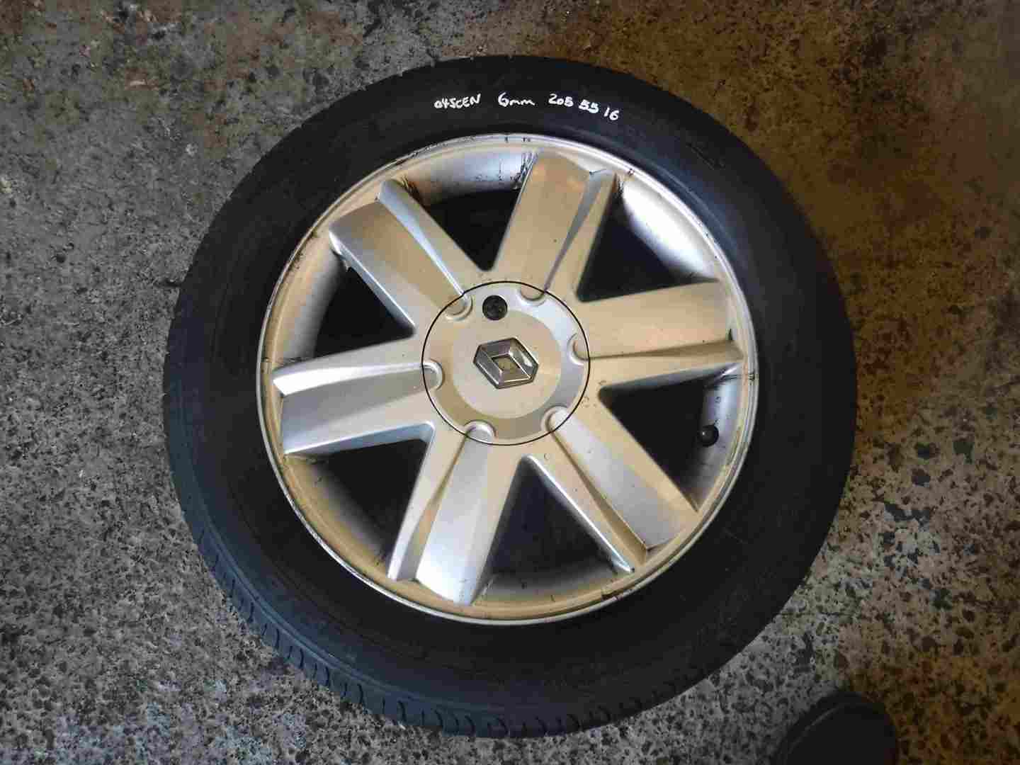 Renault Scenic 2003-2009 Nervastella Alloy Wheel   Tyre 205 60 16 6mm Tread 3/5