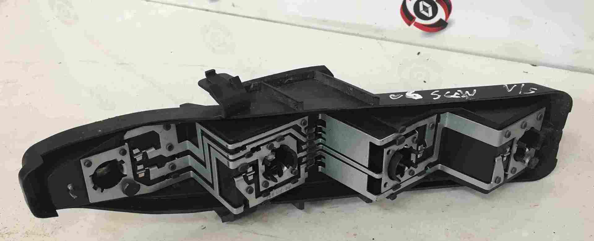 Renault Scenic 2006-2009 Passenger NSR Rear Bulb Holder FACELIFT 159118