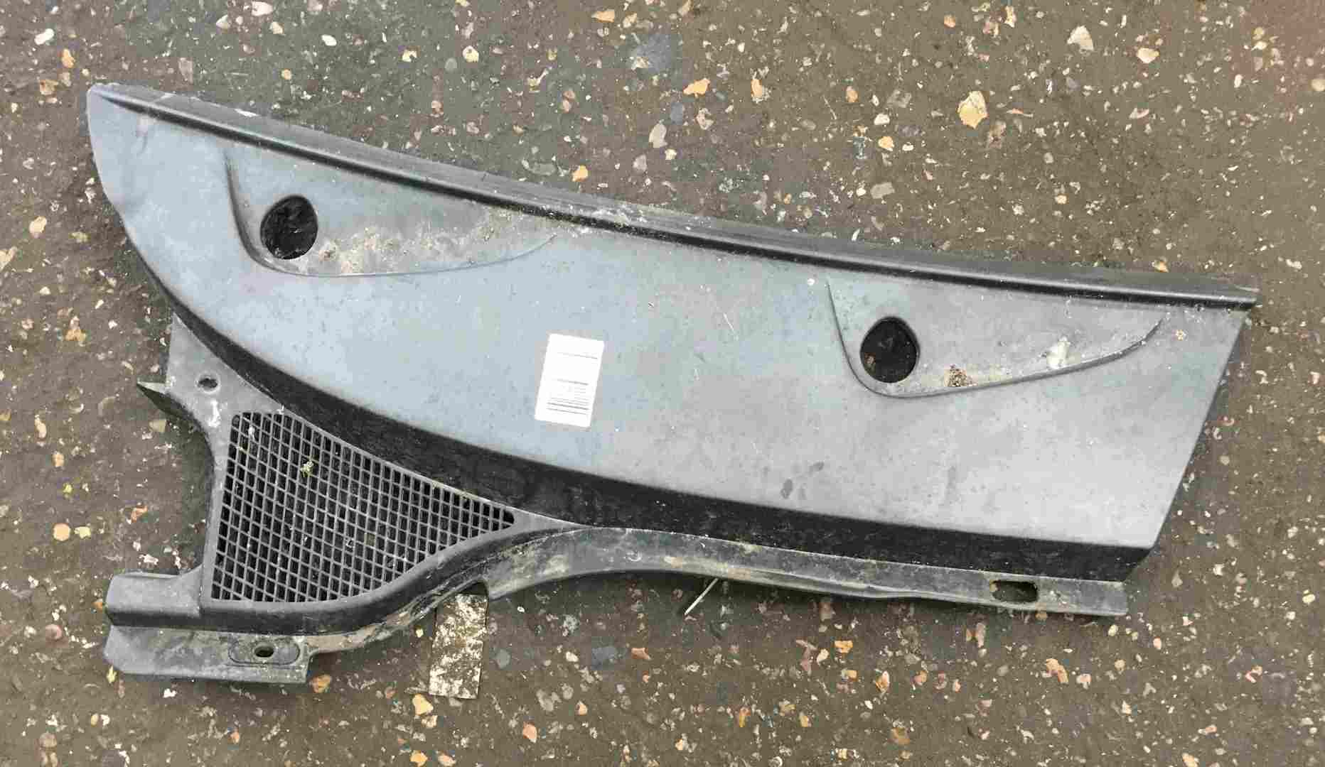 Renault Scenic MK1 1999-2003 Drivers OSF Front Scuttle Panel Plastic 7700838520