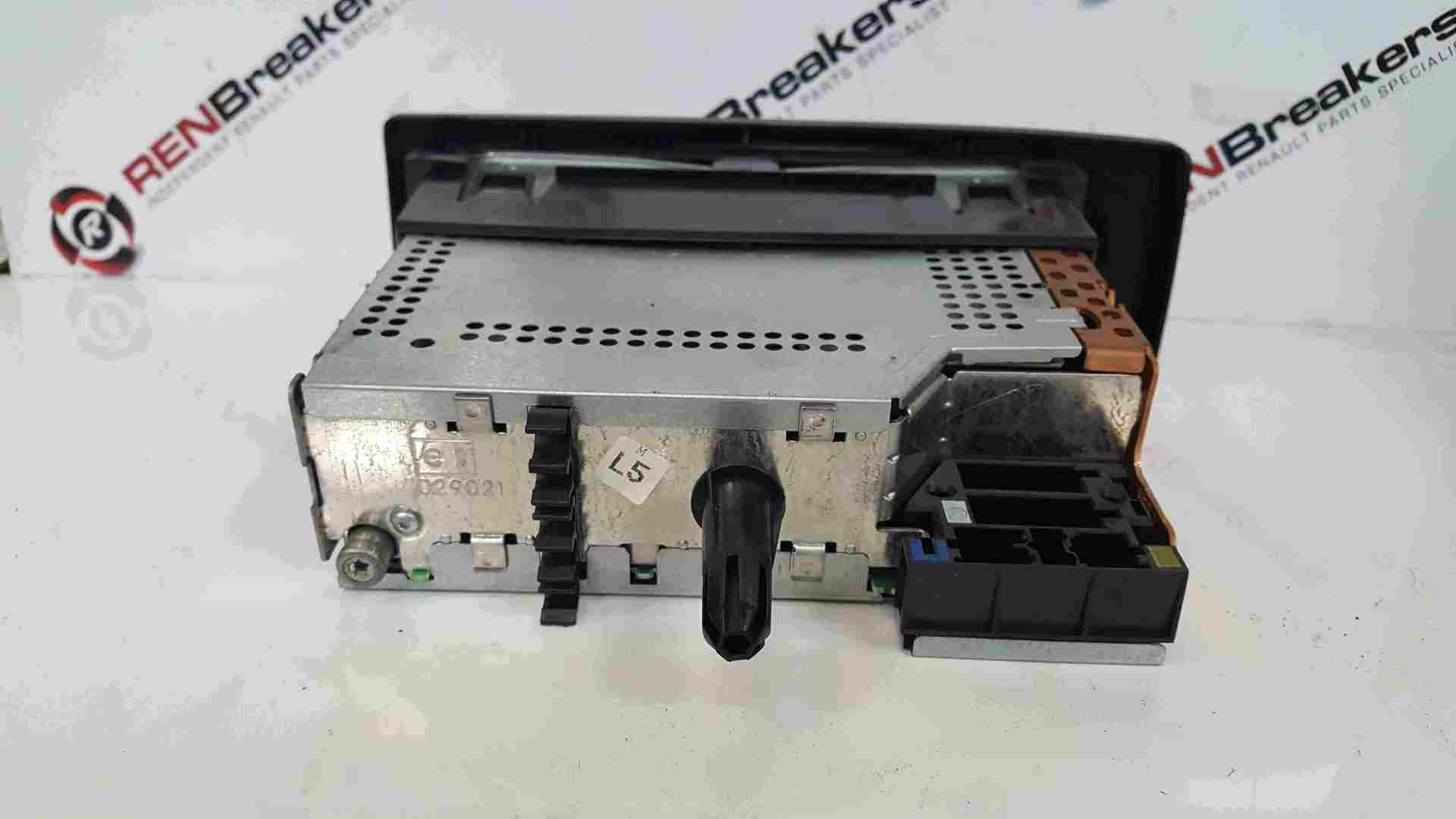 Renault Scenic MK1 1999-2003 Tape Casette Radio Player Tuner + Code 7700434424