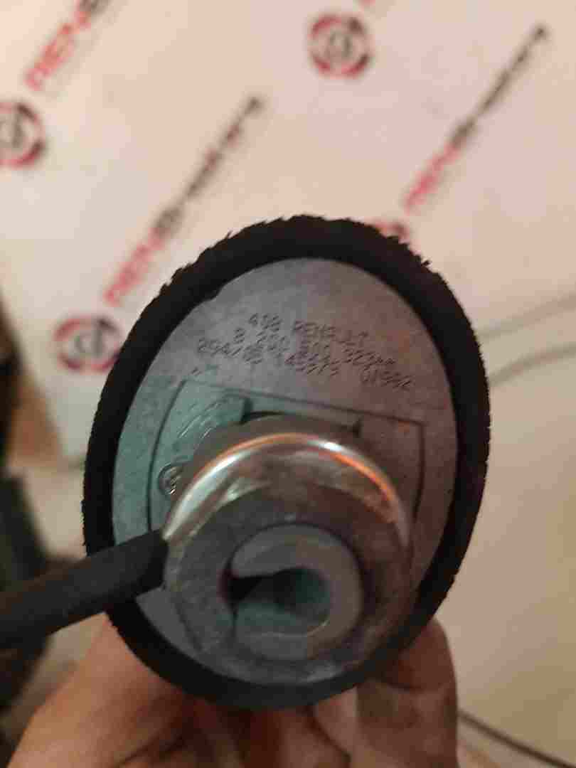 Thumb 2 Renault Scenic MK2 2003-2006 Roof Ariel Aerial  8200500323