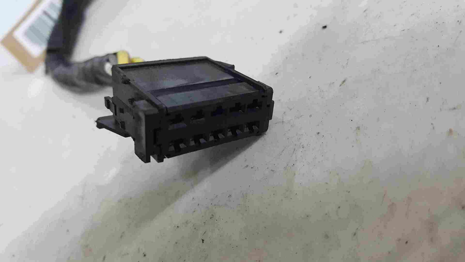 Thumb 3 Renault Scenic MK2 2003-2009 Heater Blower Resistor Repair Wiring Loom