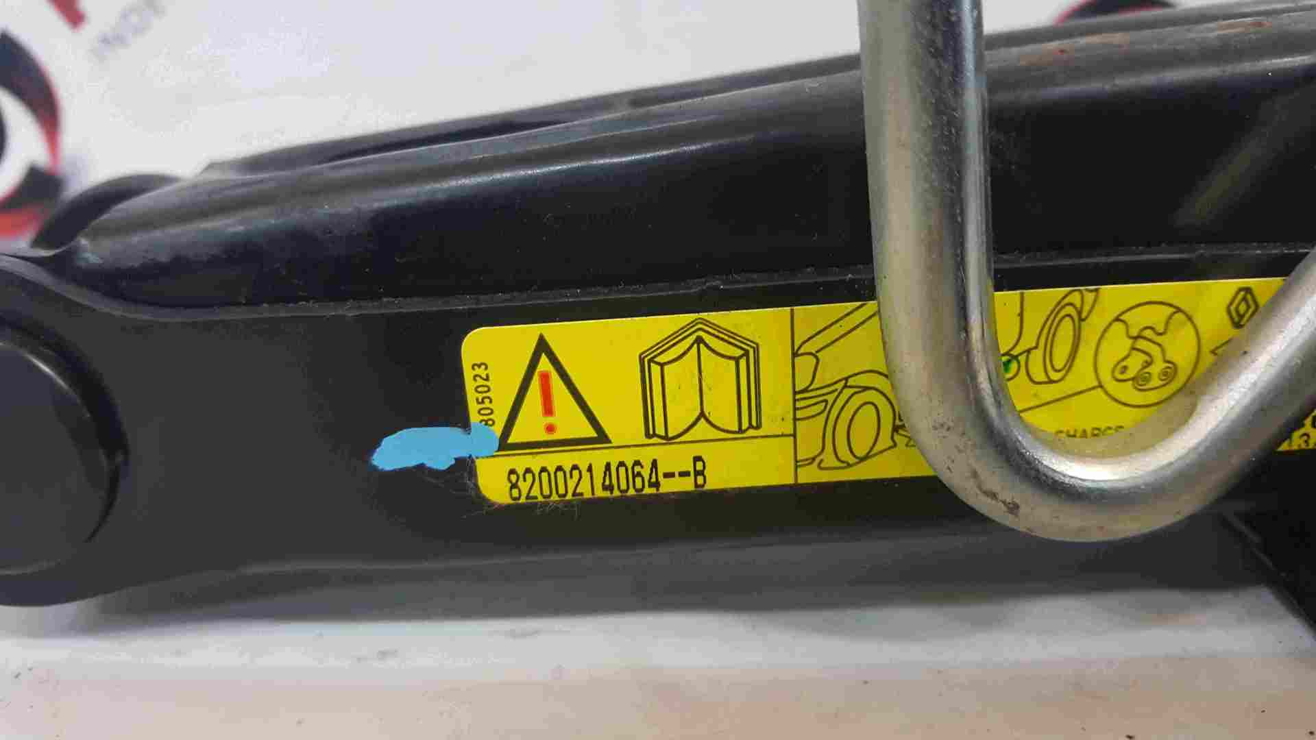Thumb 2 Renault Scenic MK2 2003-2009 Wheel Jack