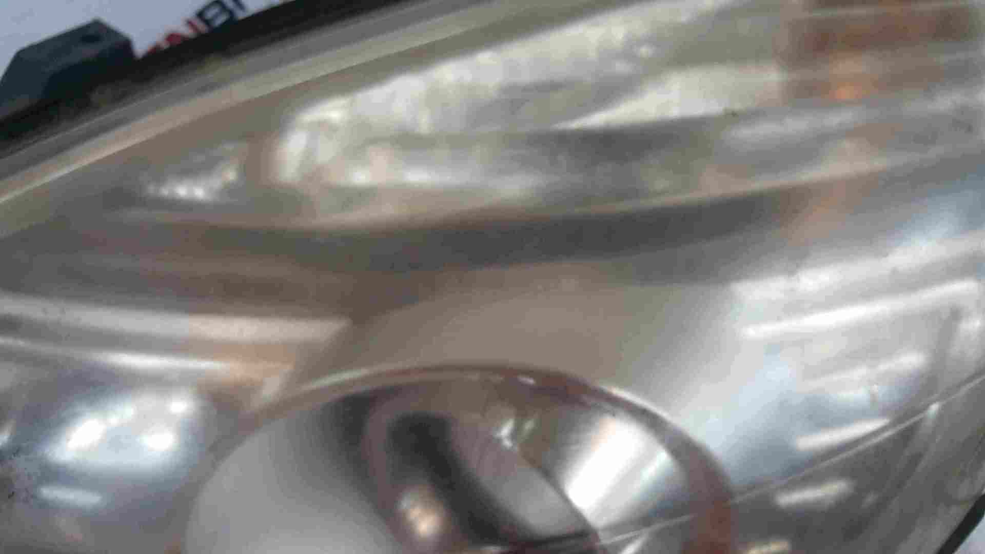 Thumb 3 Renault Scenic MK2 2006-2009 Passenger NSF Front Headlight Cloud